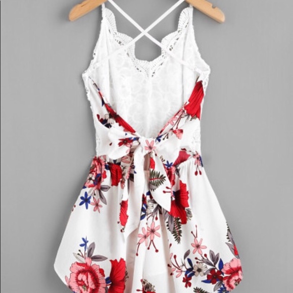 A romper - Picture 2 of 2